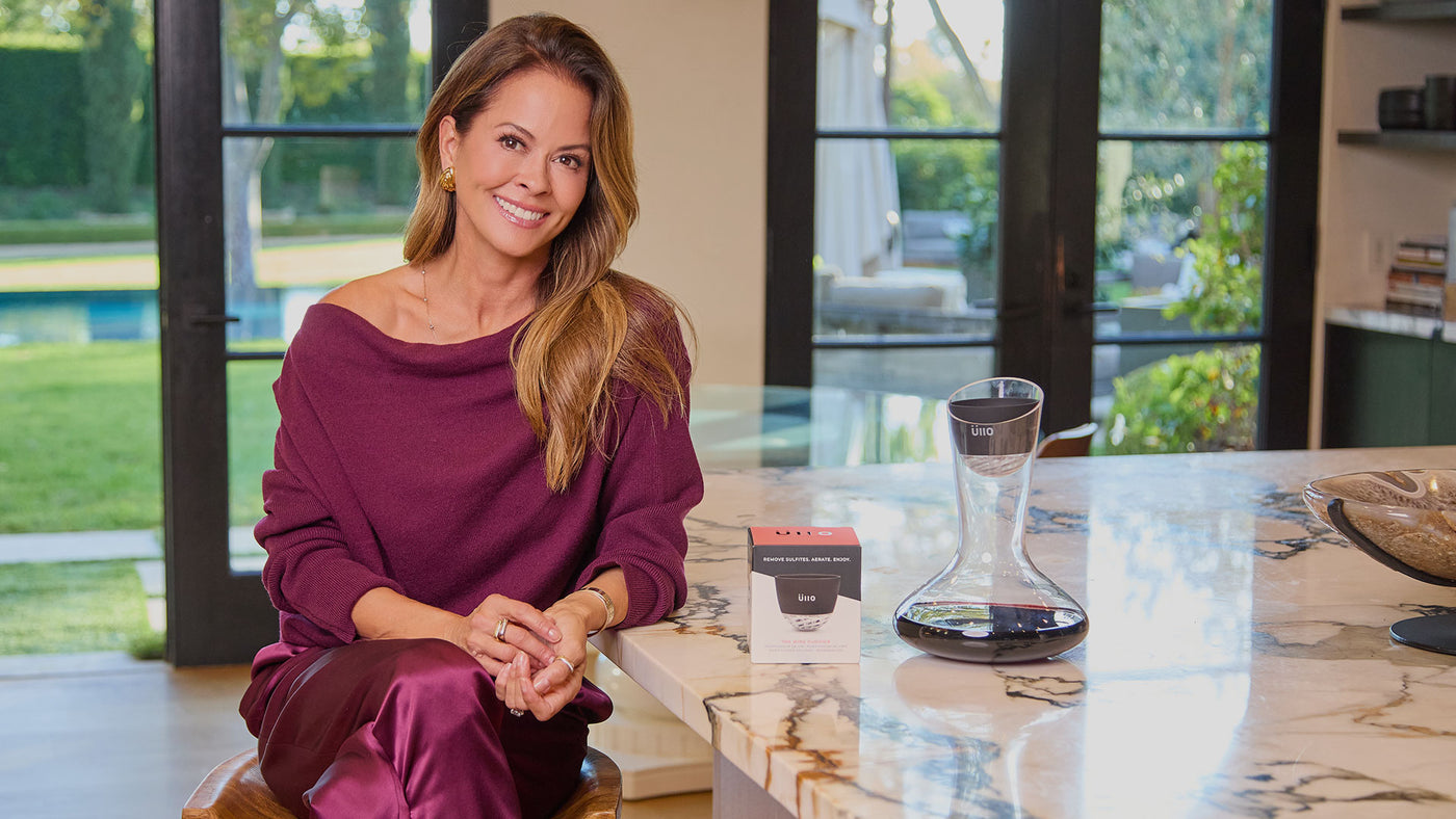 Brooke Burke x Üllo – Pure Wine Meets Pure Wellness. Watch the Üllo commercial to see how pure wine and wellness come together.